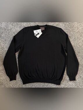 NWT Vintage Black Brown 1826 Men's Black V-Neck Sweater
